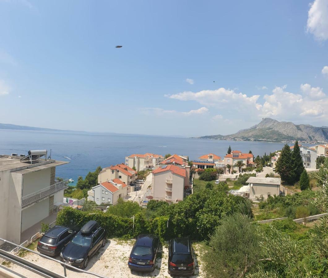 Apartmani Atila Damir Omis Exterior photo